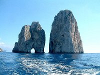 Capri skaly Faraglione